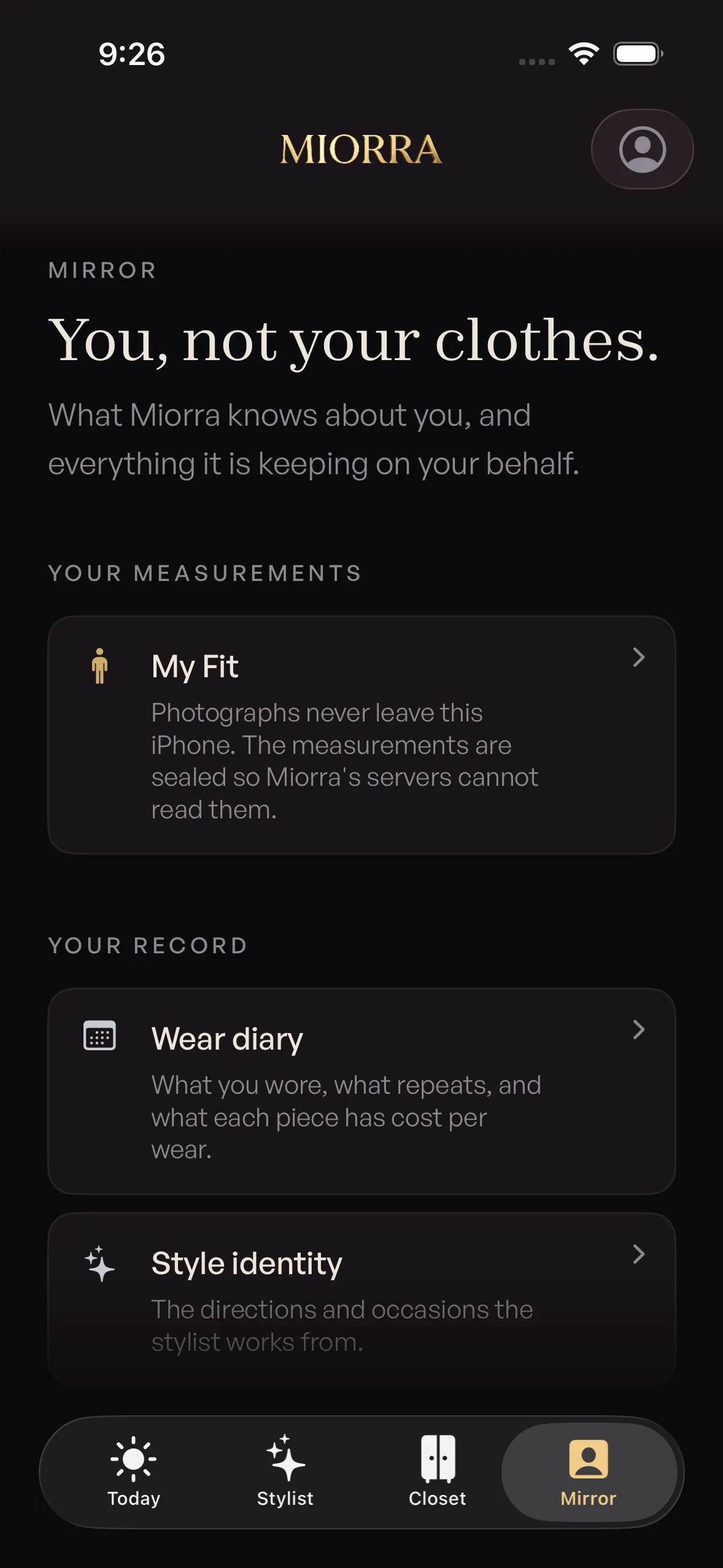 Miorra Mirror screen rendering an outfit combination as an AI visualization